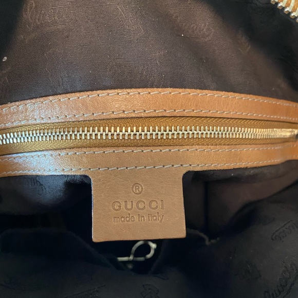 247279/204991 Gucci GG Charm Dome Bag- Beige - Picture 6 of 7